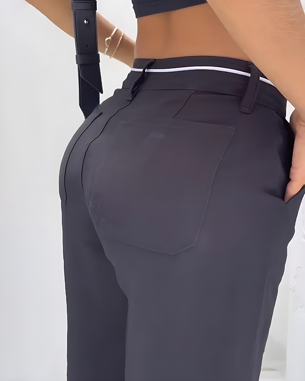 Pantalones anchos con abertura delantera