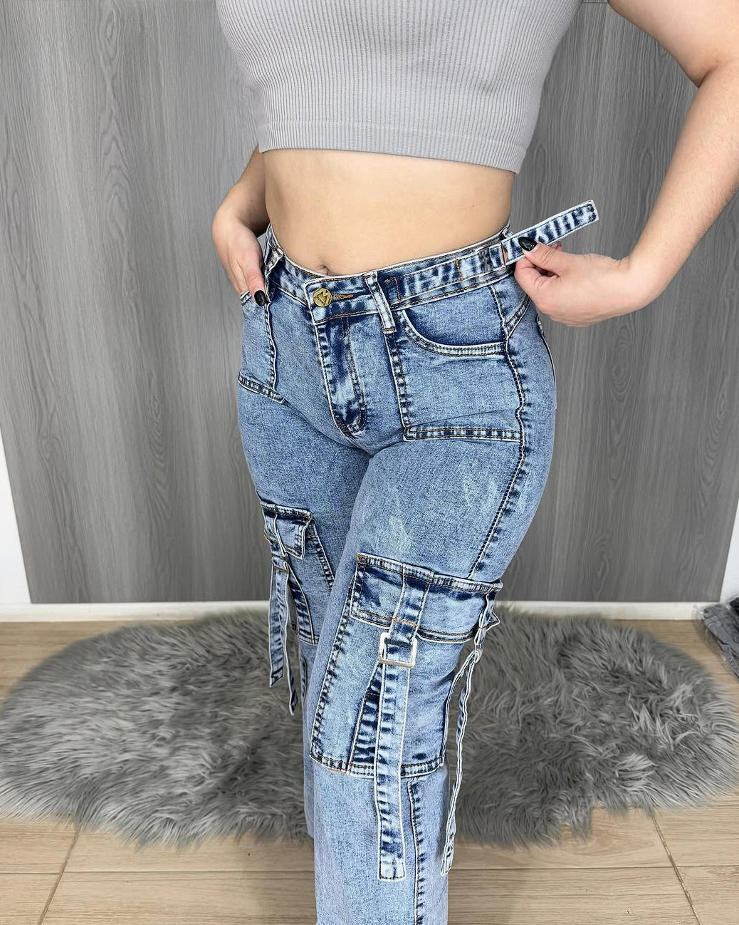 Hip-Lift-Cargo-Jeans mit geradem Bein