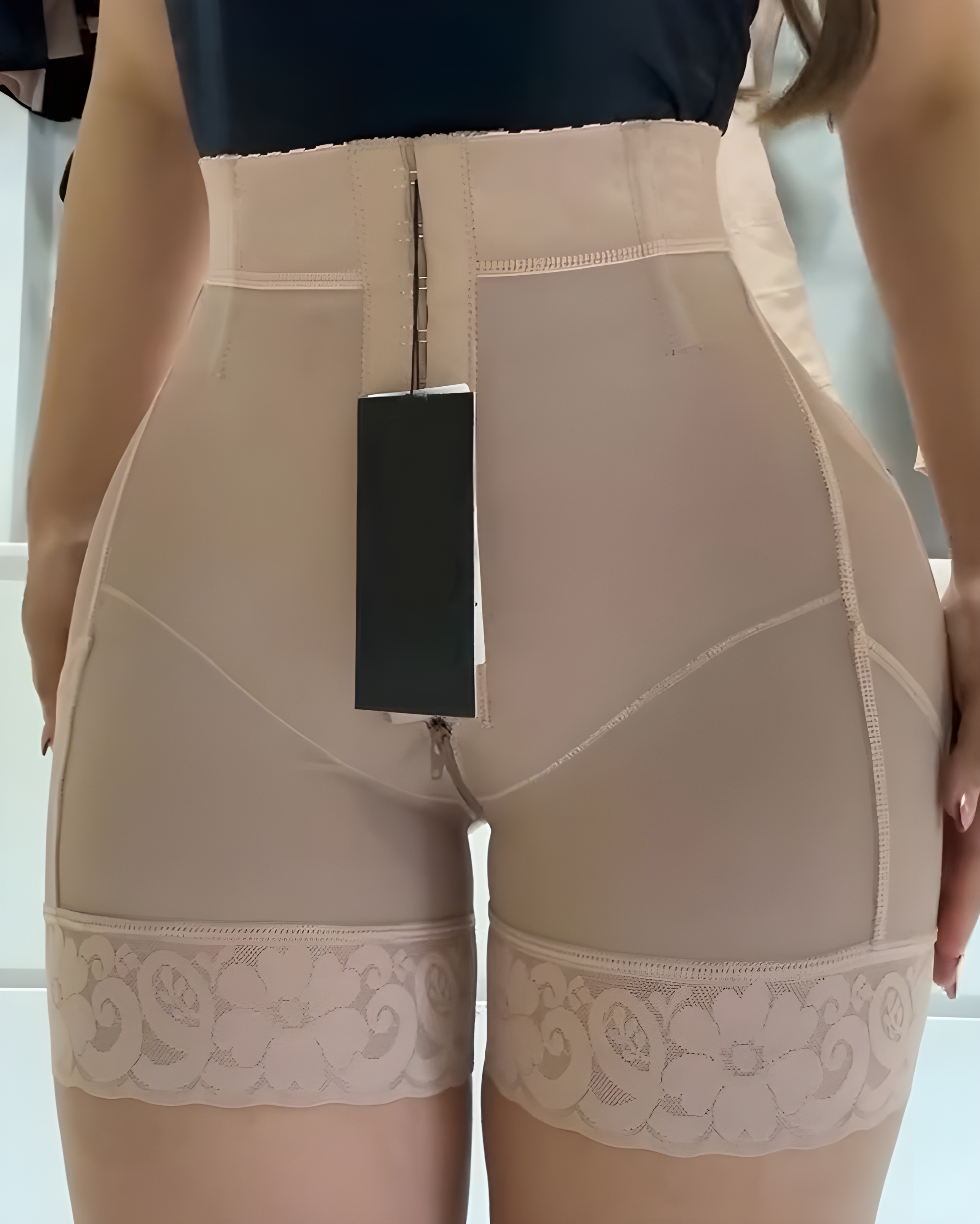 Pantalones cortos moldeadores de cintura alta con soporte para cadera